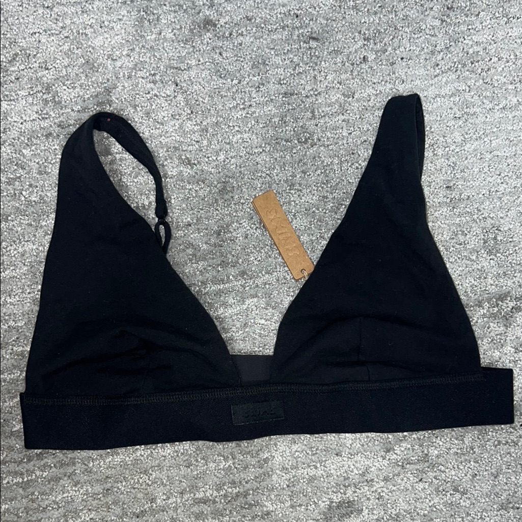 Skims Black Seamless Scoop Neck Bra